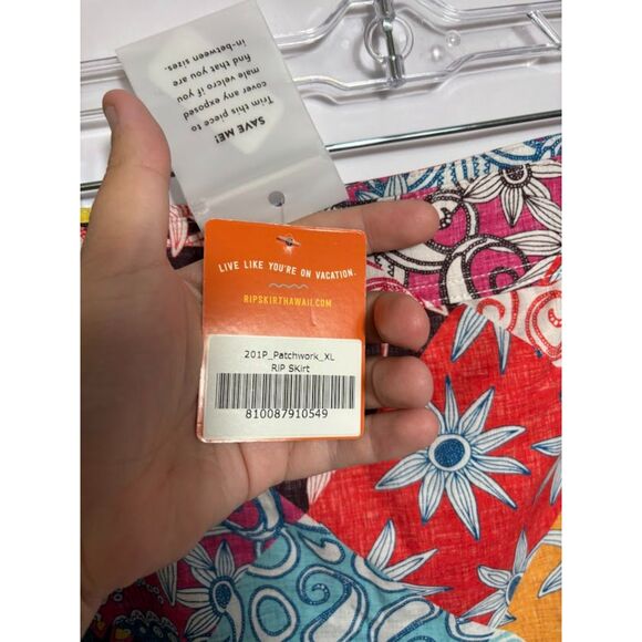 Rip Skirt Hawaii Skirt Women's XL Adjustable Wrap Patchwork NWT Surfing Beach - Picture 4 of 4